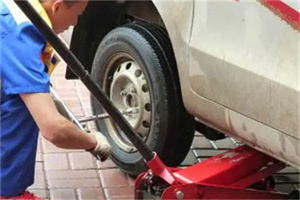 驿城附近拖车24小时服务热线电话