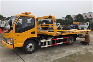 驿城哪里有拖车服务